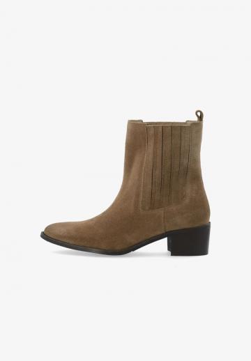 Ботинки челси