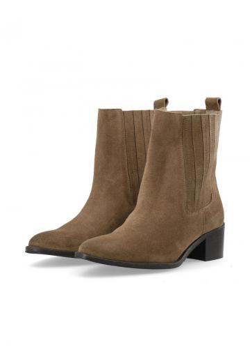 Ботинки челси