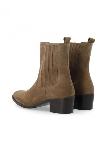 Ботинки челси