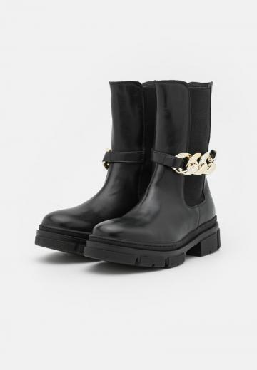 Полусапожки на платформе