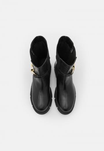 Полусапожки на платформе