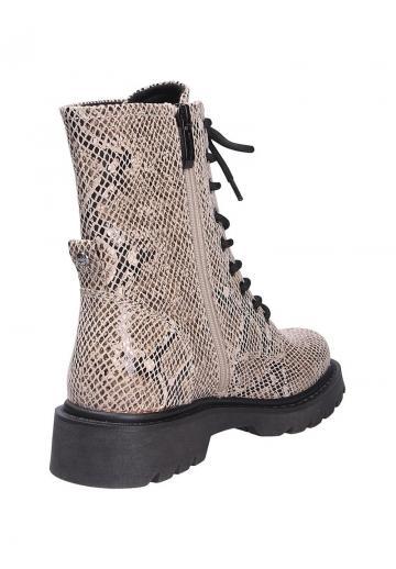 Ботинки на шнуровке