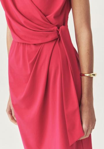 Платье футляр