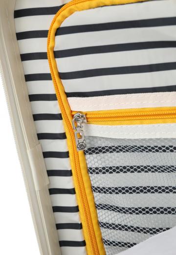 Чемодан на колесах