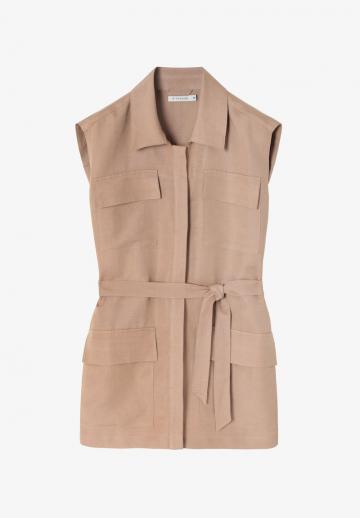 Длинный жилет