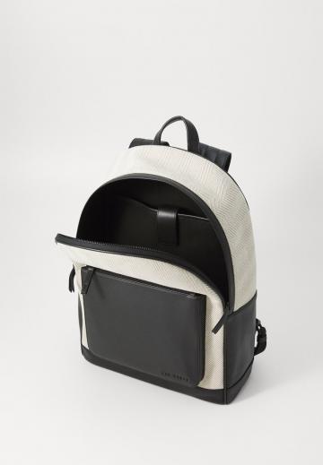 Кожаный рюкзак