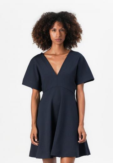 Короткое платье