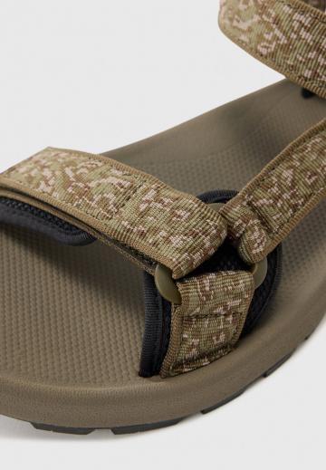 Спортивные сандалии