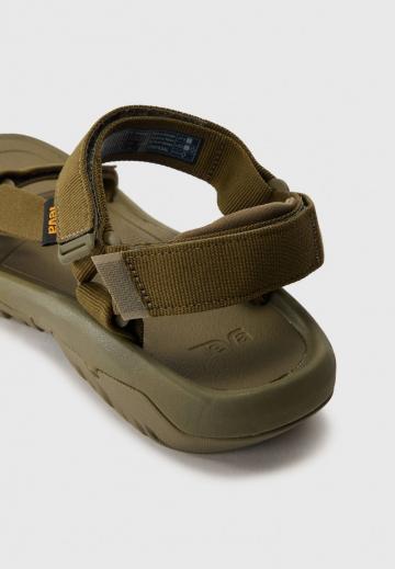 Спортивные сандалии