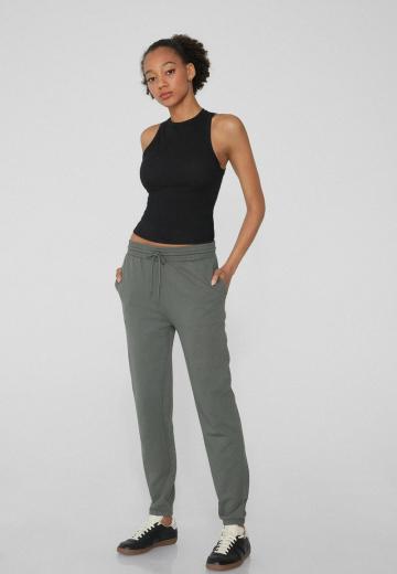 Спортивные штаны