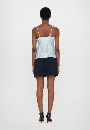 Топ на бретельках