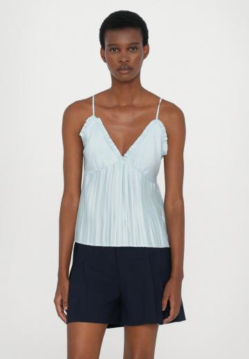 Топ на бретельках