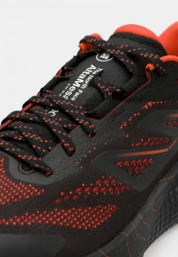 Беговые кроссовки