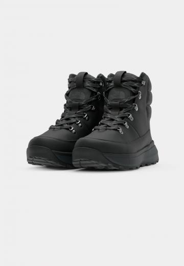 Походные ботинки