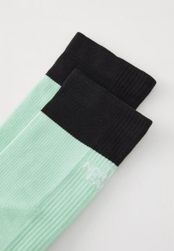 Спортивные носки