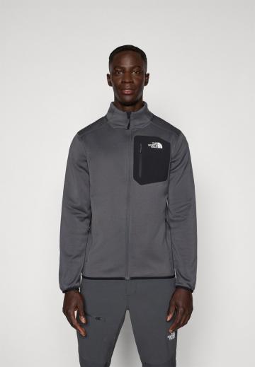 Спортивная кофта