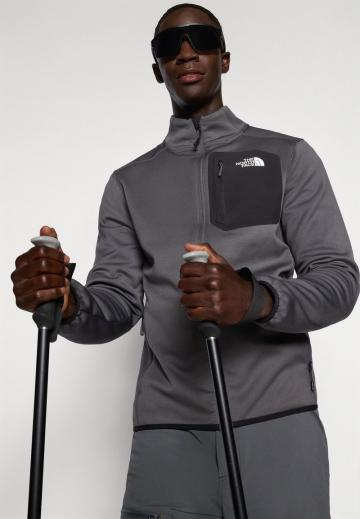 Спортивная кофта