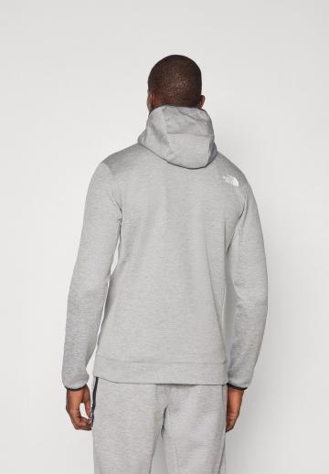 Спортивная кофта