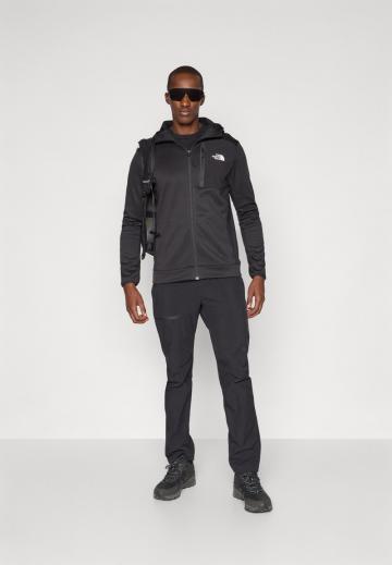 Спортивная кофта