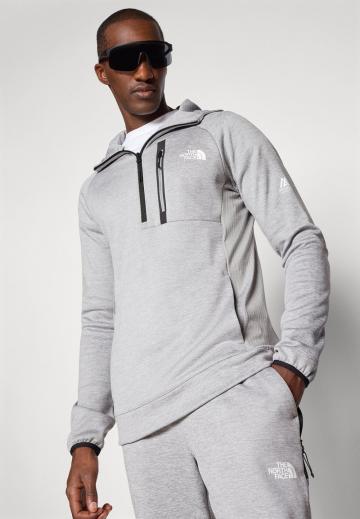 Спортивная кофта