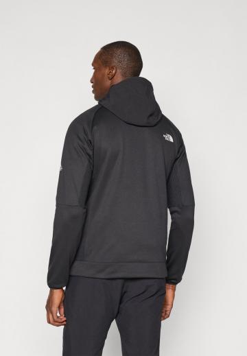 Спортивная кофта