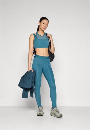 Спортивный бюстгальтер