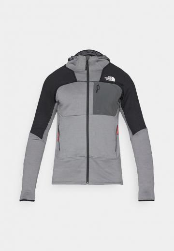 Спортивная кофта