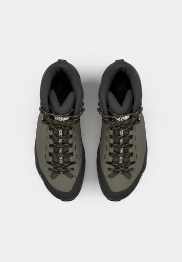 Походные ботинки