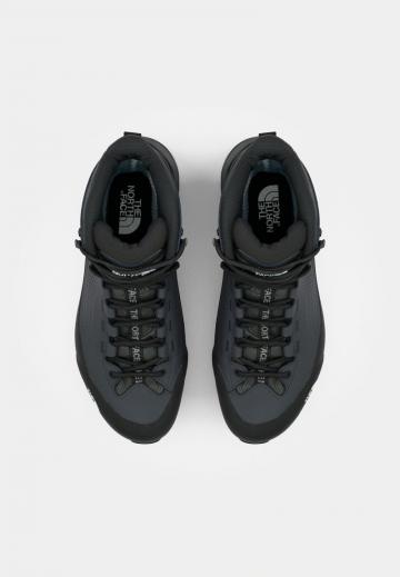 Походные ботинки