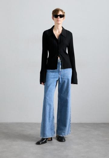 Джинсы бойфренда