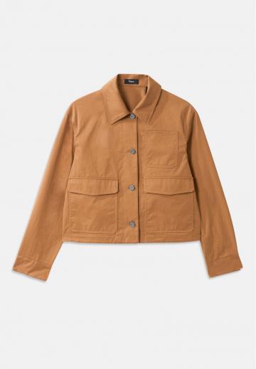 Блейзер с накладными карманами