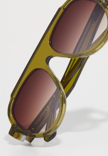 Солнечные очки