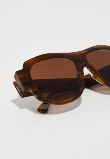 Солнечные очки