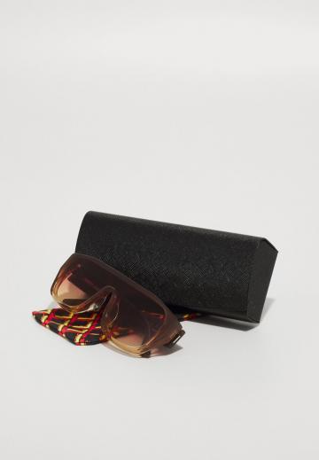 Солнечные очки