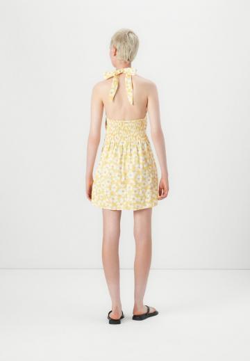 Короткое платье