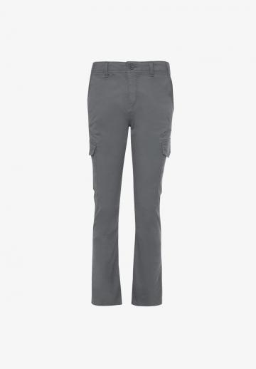 Брюки с накладными карманами