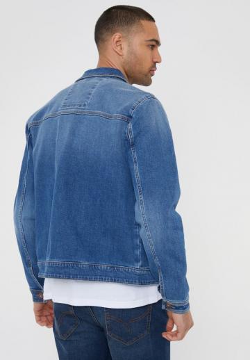 Джинсовая куртка