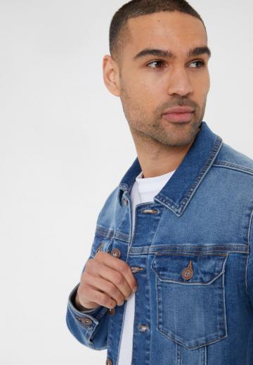 Джинсовая куртка