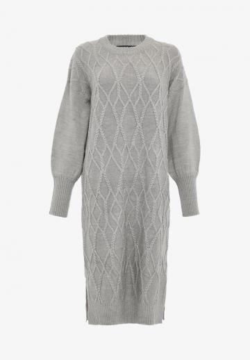 Вязаное платье