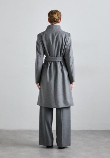 Шерстяное пальто