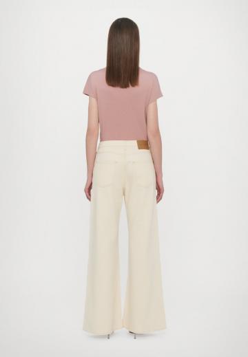 Джинсы бойфренда