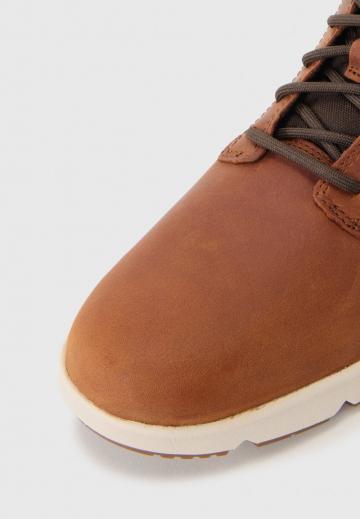 Ботинки на шнуровке