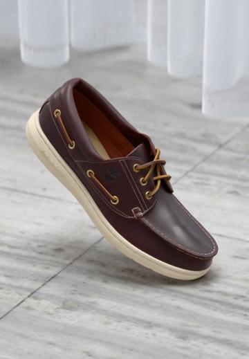 Ботинки на шнуровке