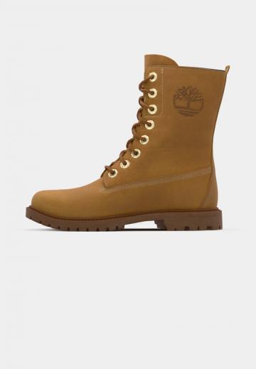 Ботинки на шнуровке