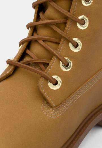 Ботинки на шнуровке