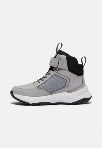 Высокие кеды