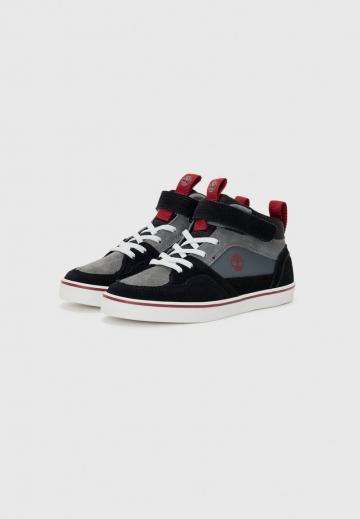 Детская обувь