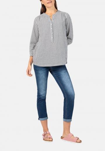 Короткие джинсы