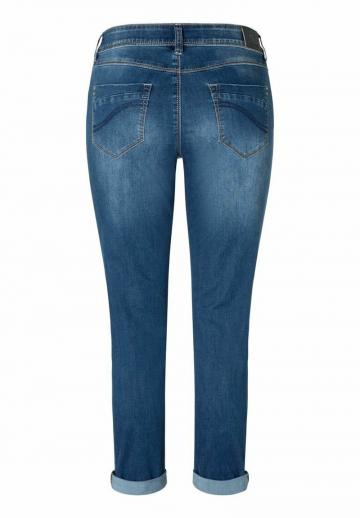 Короткие джинсы