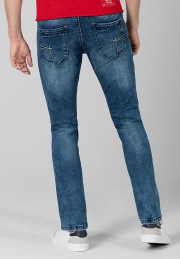 Узкие джинсы
